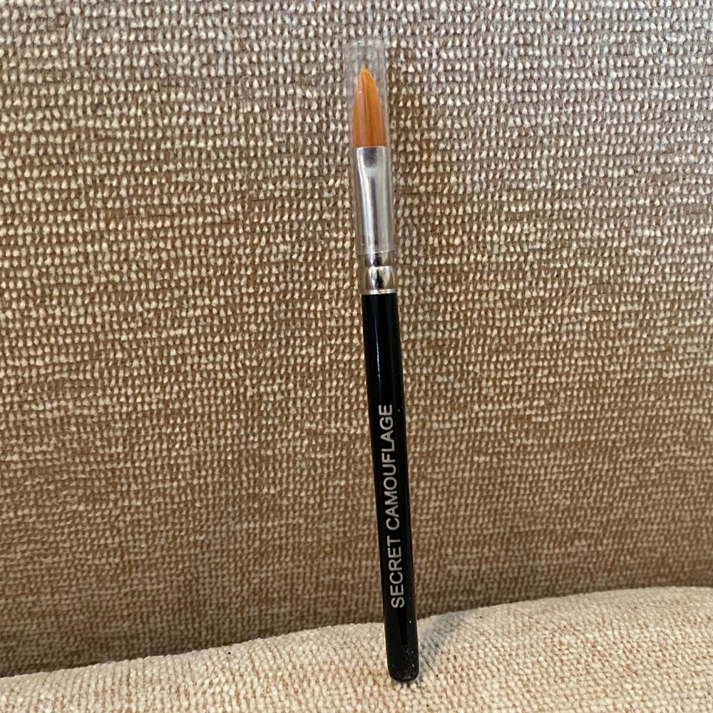 Laura Mercier Secret Camouflage Brush